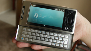 Sony Ericsson Ditches Memory Stick Micro in Cellphones, Goes with MicroSD